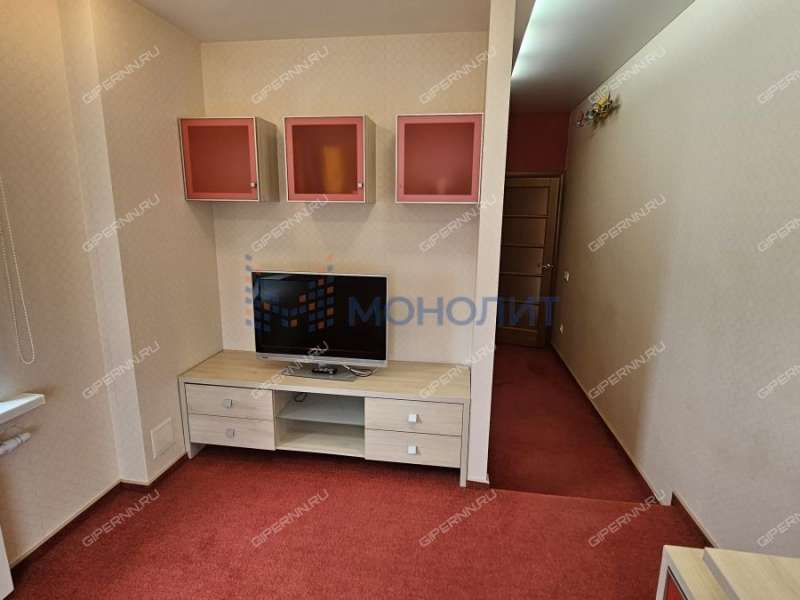 четырёхкомнатная квартира на улице Ванеева дом 25/88