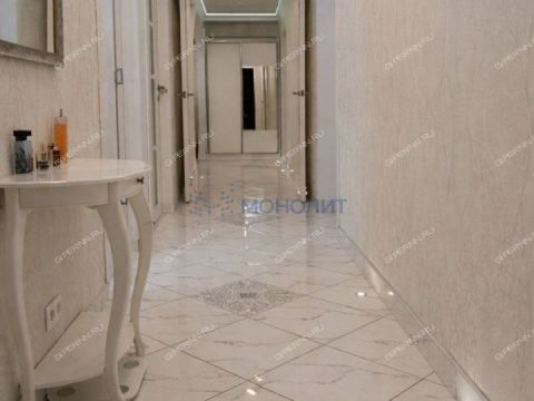 4-komnatnaya-ul-golubeva-d-4 фото