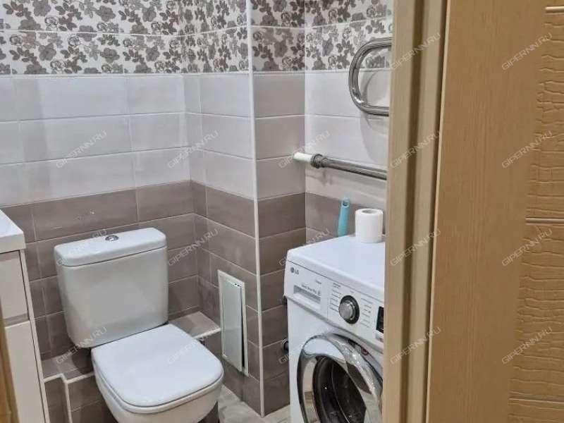 однокомнатная квартира на улице Строкина дом 6