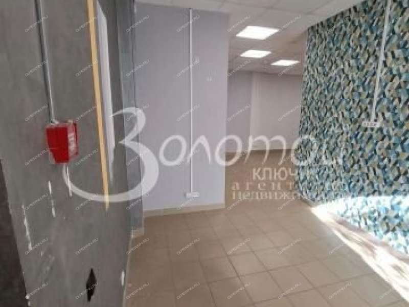 помещение под помещение свободного назначения на улице Сергея Акимова