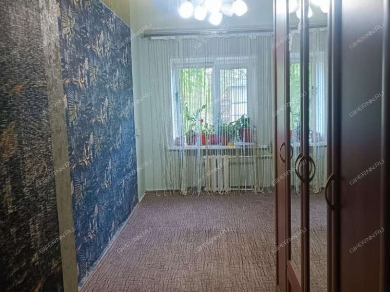 комната в доме 9 на Знаменской улице