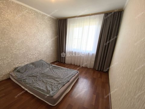 3-komnatnaya-ul-tropinina-d-6 фото