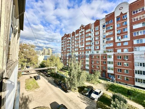 4-komnatnaya-ul-iskry-d-17 фото
