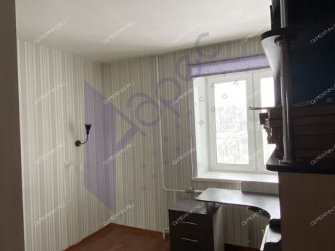 3-komnatnaya-ul-strokina-d-14 фото