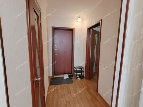 1-komnatnaya-nab-volzhskaya-d-7 фото