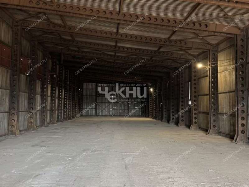 имущественный комплекс под склад на улице Юлиуса Фучика