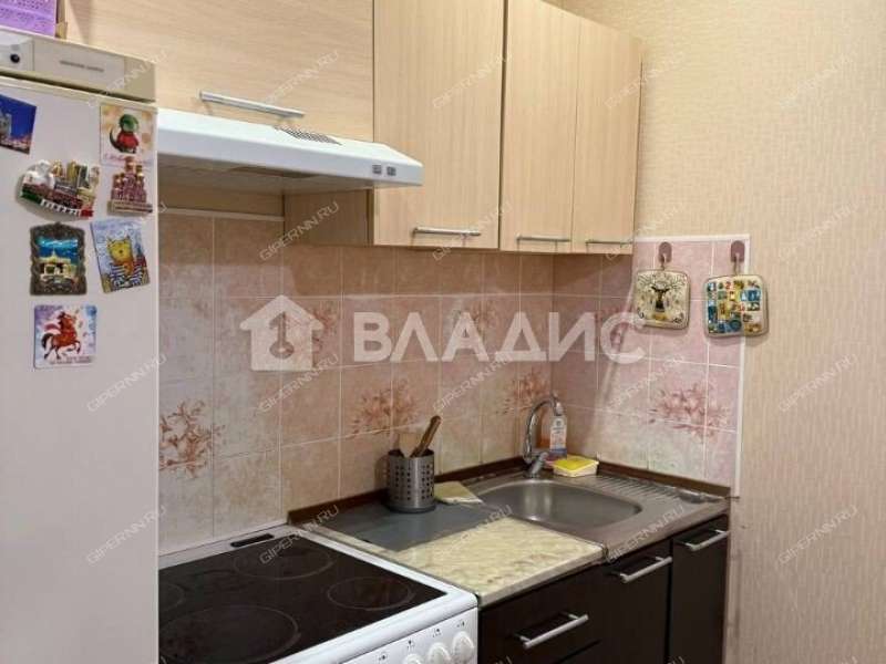 однокомнатная квартира на улице Июльских Дней дом 1 к1