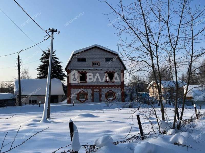 дом на  деревня Фроловское