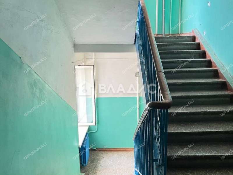 трёхкомнатная квартира на проспекте Октября дом 16