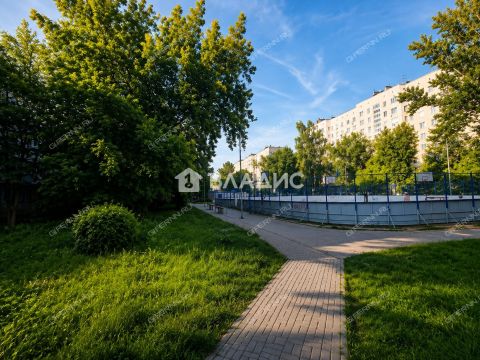 3-komnatnaya-ul-dolzhanskaya-d-11 фото