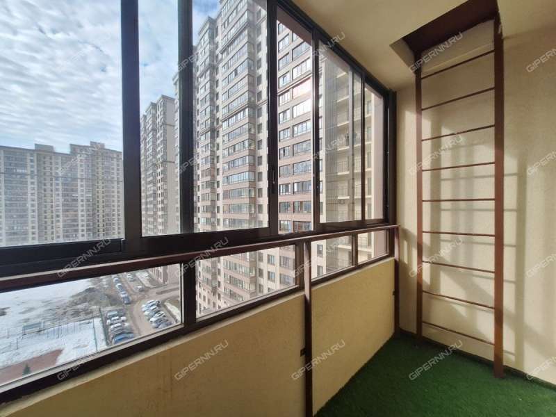 однокомнатная квартира на улице Июльских Дней дом 1 к1