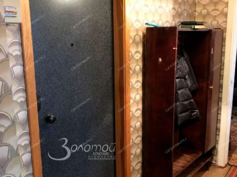 трёхкомнатная квартира на улице Академика Баха дом 11