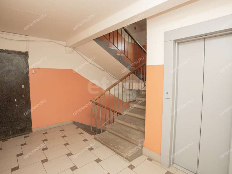 трёхкомнатная квартира на Днепропетровской улице дом 16