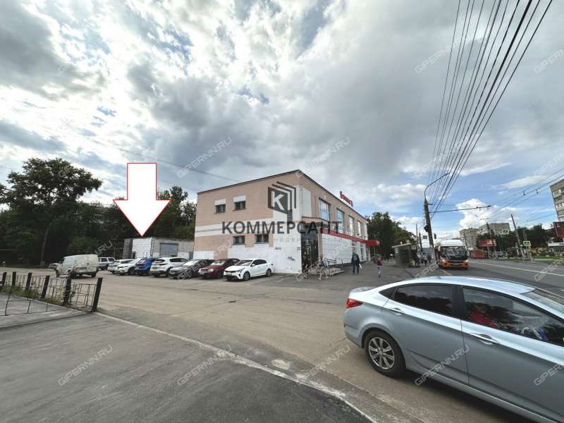 здание под офис, торговую площадь на улице Веденяпина