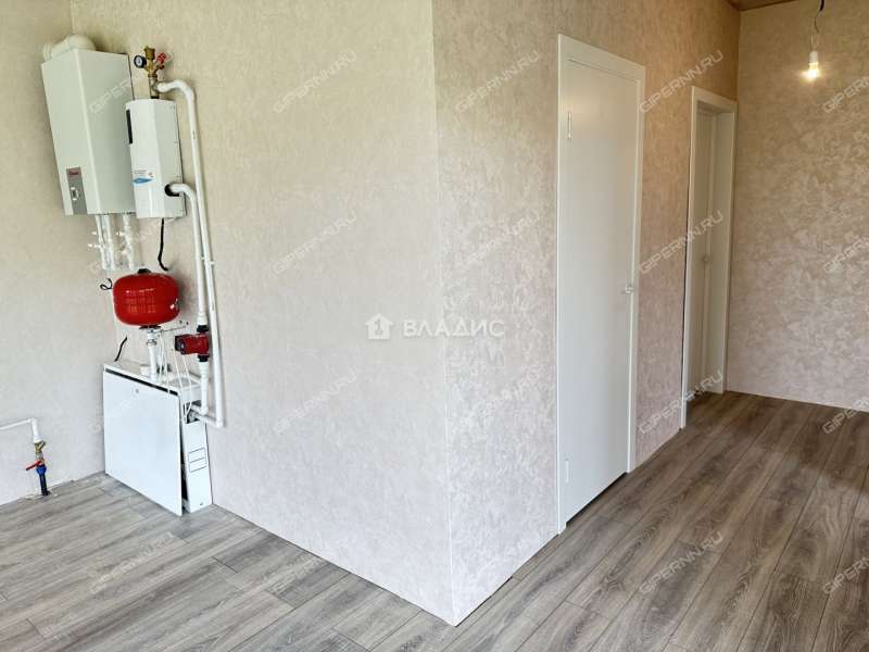 дом на Восточной улице село Каменки