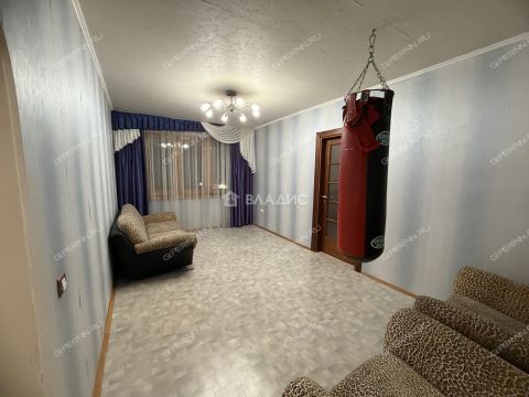 3-komnatnaya-ul-efremova-d-17 фото