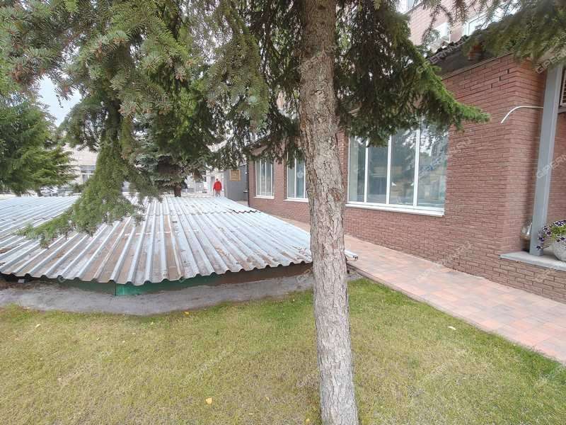 помещение под офис на Адмирала Васюнина ул., д.2