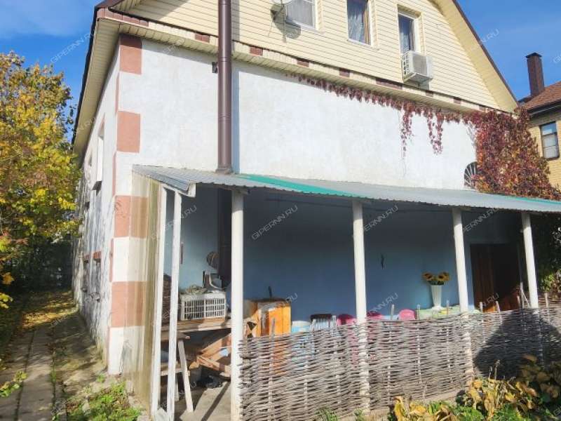 дом на Малышевской улице