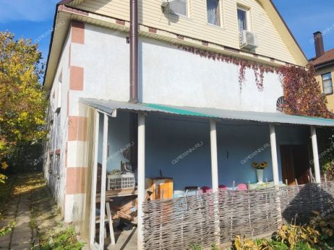 dom-poselok-stahanovskiy-ul-malyshevskaya-d-21 фото