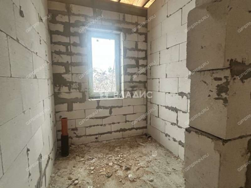 дом на улице Счастливая село Елховка