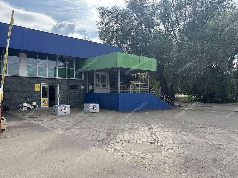 помещение под торговую площадь на Московское ш., д.142