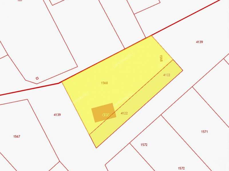 дом на  деревня Инютино