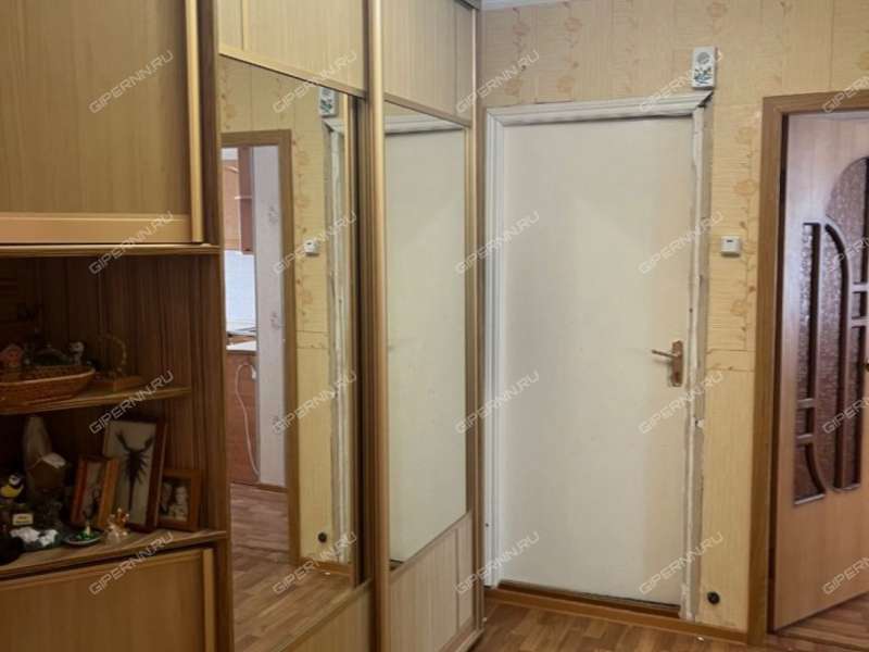 трёхкомнатная квартира в Центральном микрорайоне дом 10 город Выкса