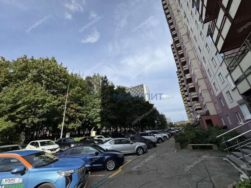 трёхкомнатная квартира на улице Родионова дом 27