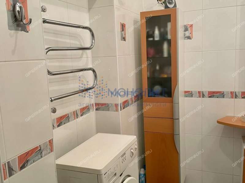 трёхкомнатная квартира на улице Семашко дом 12