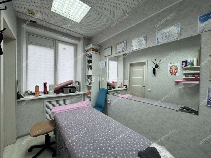 помещение под помещение свободного назначения на проспекте Ильича