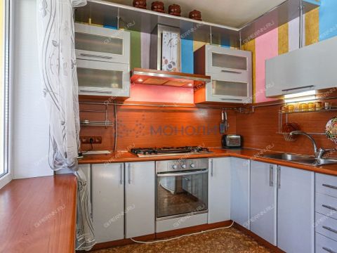 3-komnatnaya-ul-pletnevskaya-d-2 фото