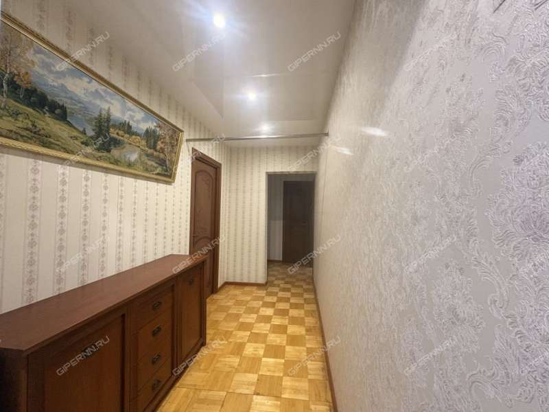 трёхкомнатная квартира на Космической улице дом 55