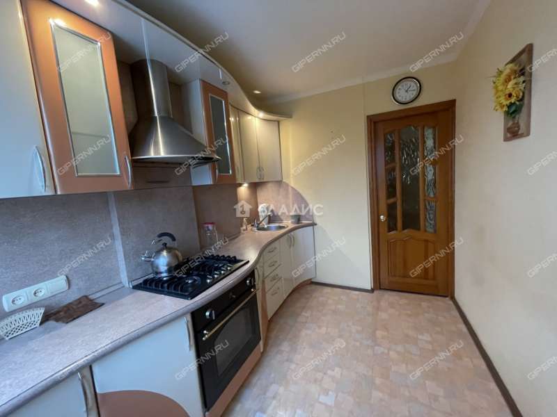 трёхкомнатная квартира на улице Тропинина дом 6