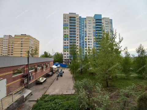 1-komnatnaya-ul-vyatskaya-d-1 фото