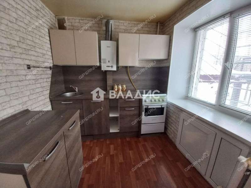 трёхкомнатная квартира на улице Болотникова дом 9