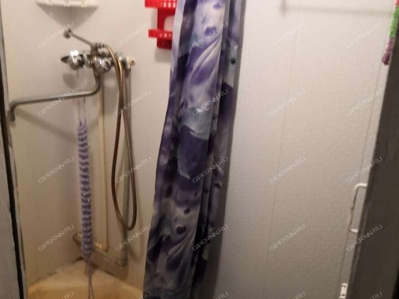 комната в доме 80 на Народной улице