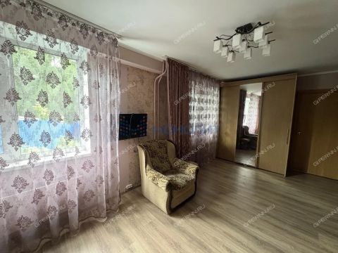 1-komnatnaya-ul-vyatskaya-d-2 фото