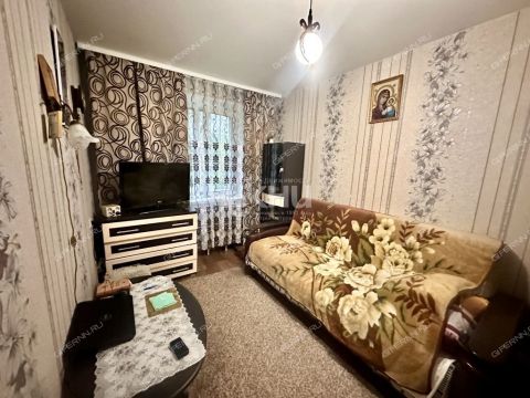 3-komnatnaya-b-r-zarechnyy-d-9 фото