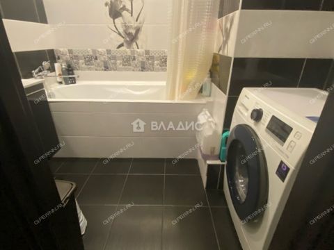 2-komnatnaya-b-r-60-letiya-oktyabrya-d-23-k1 фото