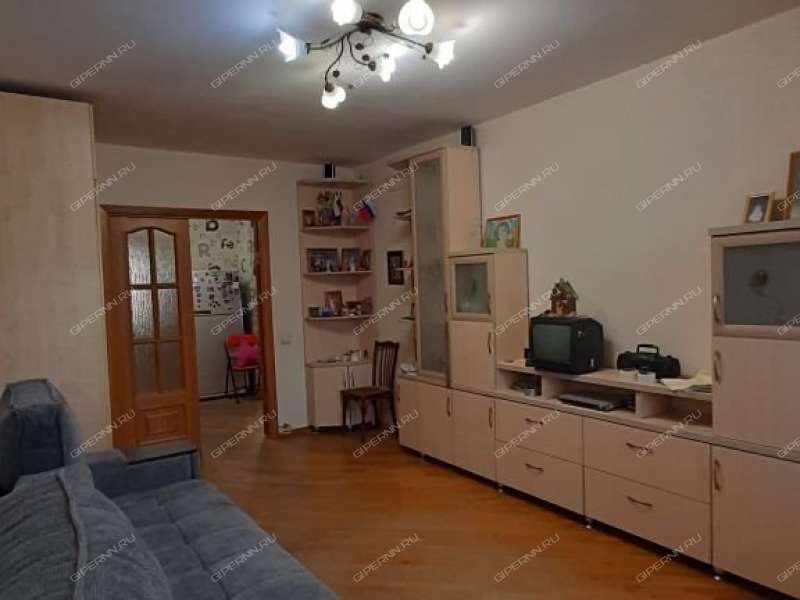 четырёхкомнатная квартира на улице Карла Маркса дом 24