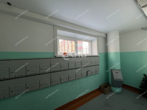 3-komnatnaya-ul-kosmonavta-komarova-d-2-k1 фото