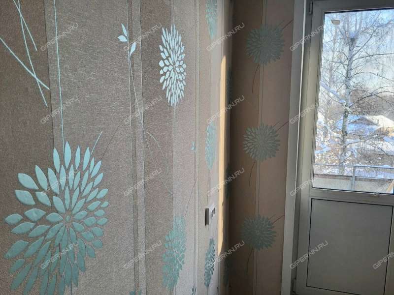 четырёхкомнатная квартира на улице Школьная дом 26 село Линда (Линдовский сельсовет