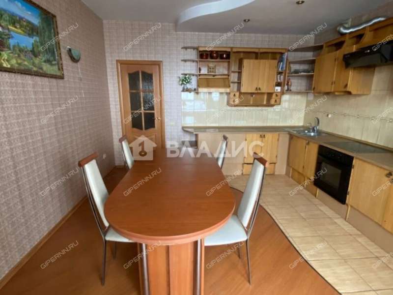 трёхкомнатная квартира на Казанском шоссе дом 16