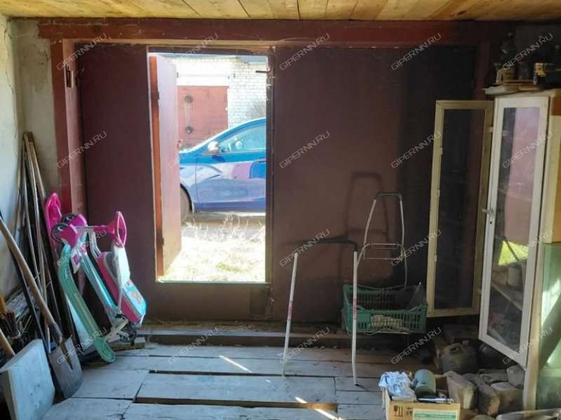 гараж на улице Гаугеля