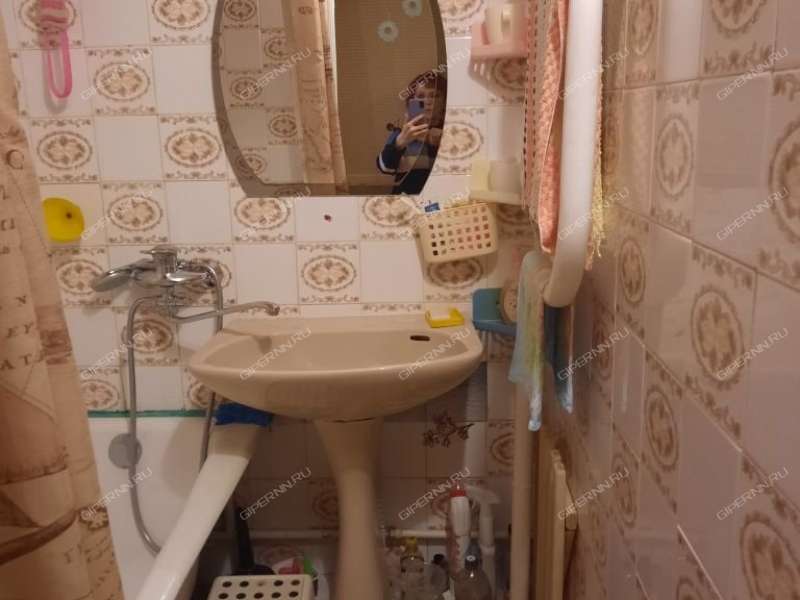 комната в доме 2 на улице Героя Советского Союза Усилова