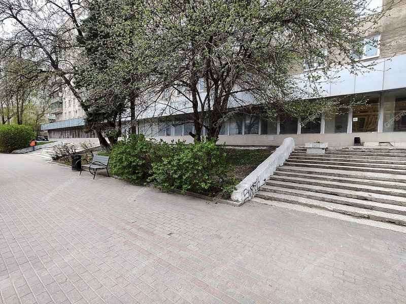 помещение под торговую площадь на Совнаркомовской улице