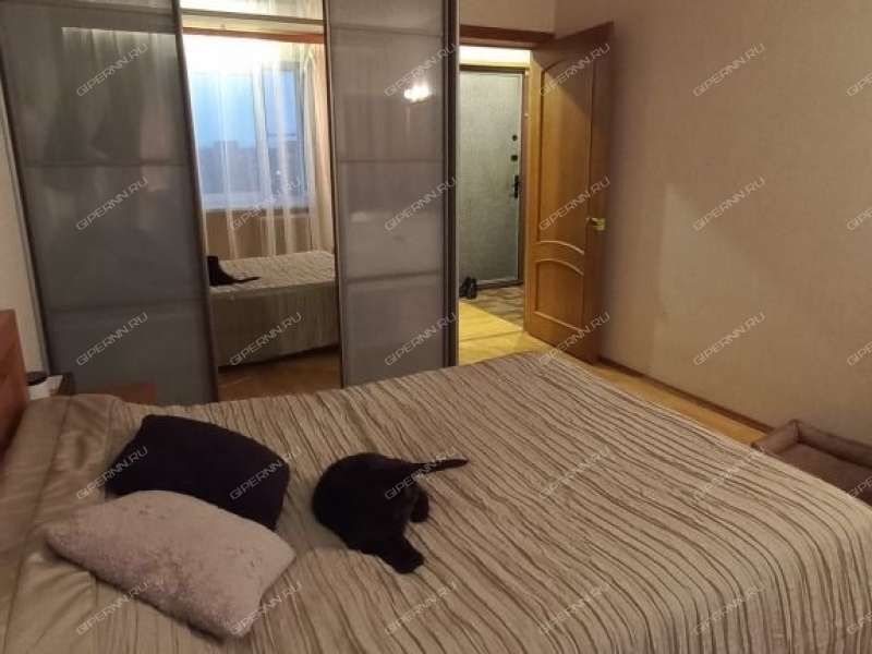 трёхкомнатная квартира на улице Политбойцов дом 10