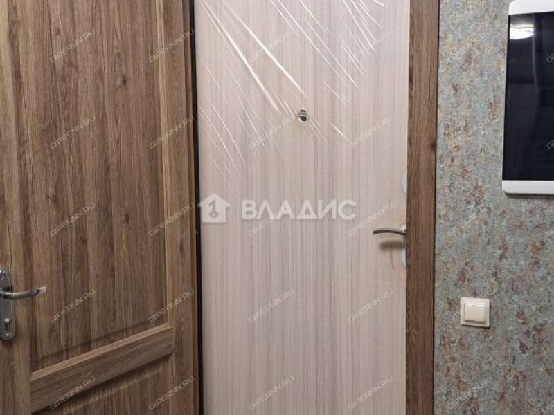 двухкомнатная квартира на улице Родионова дом 202/1