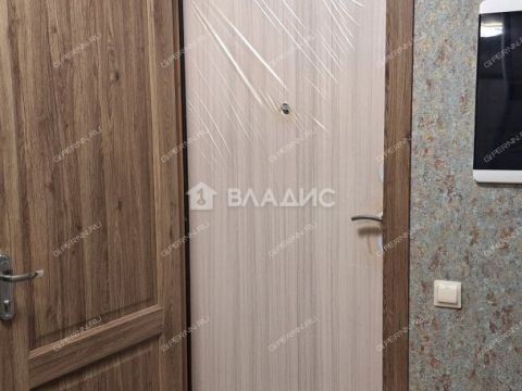 2-komnatnaya-ul-rodionova-d-202-1 фото