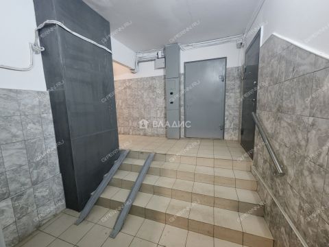 3-komnatnaya-ul-proletarskaya-d-5 фото